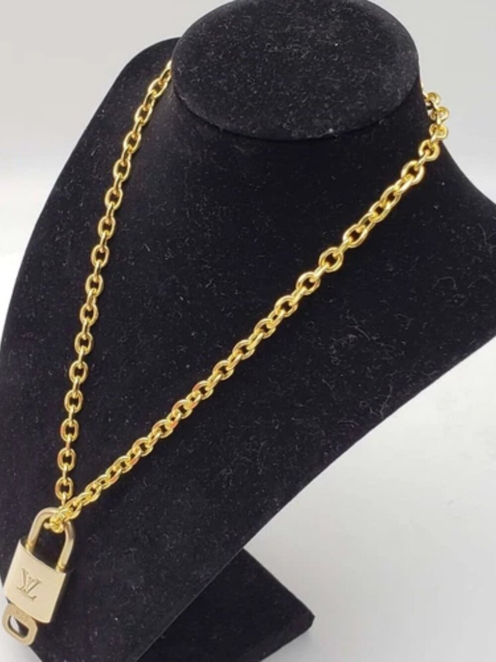 Stainless Steel Gold-Plated Necklace with Authentic Louis Vuitton Padlock - Picture 8 of 9